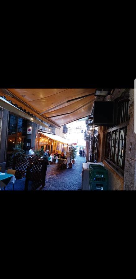 나폴리 Casa Carolina A Toledo B&B 외부 사진